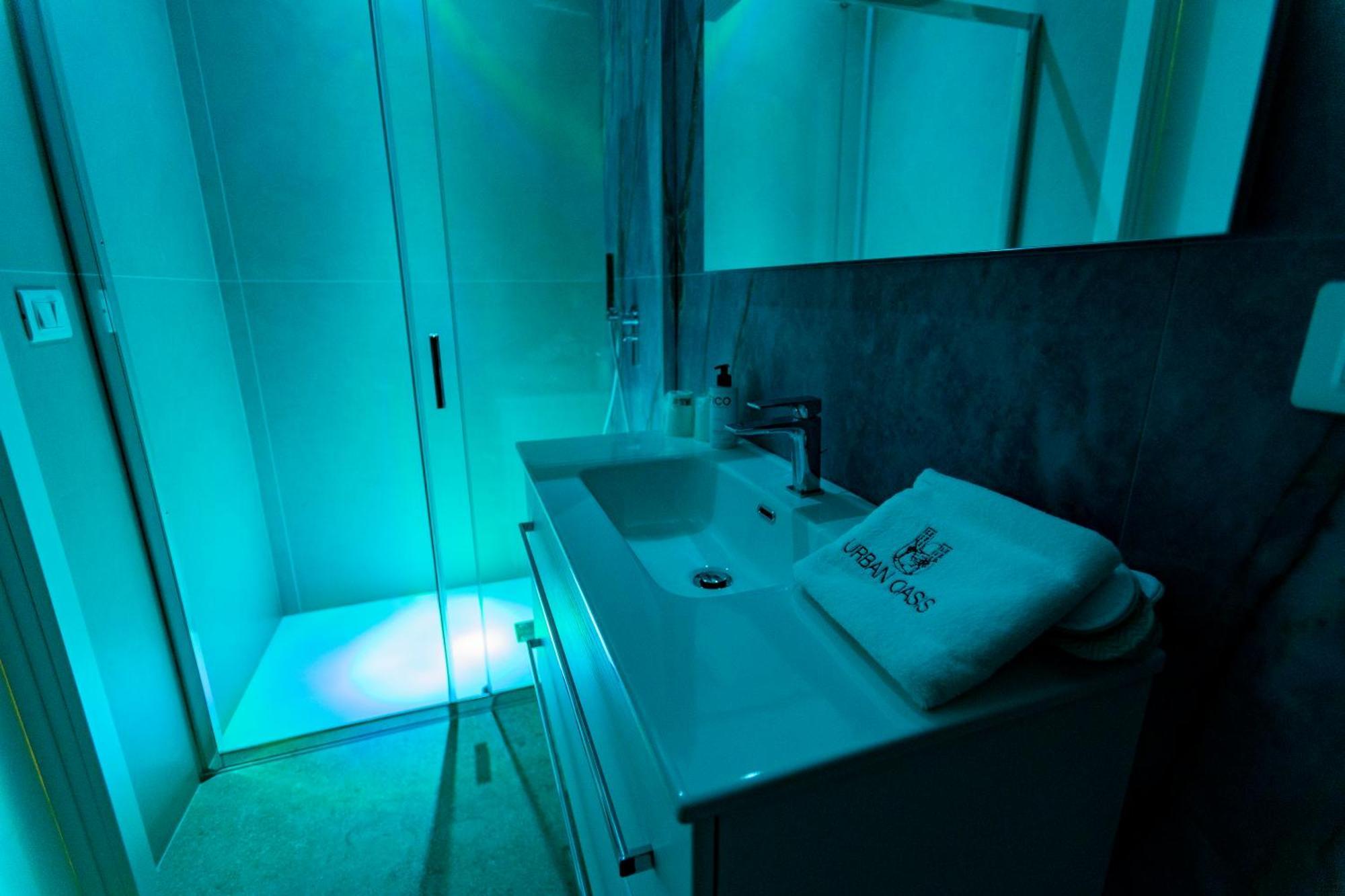 Urban Oasis Hotel Bari Bagian luar foto