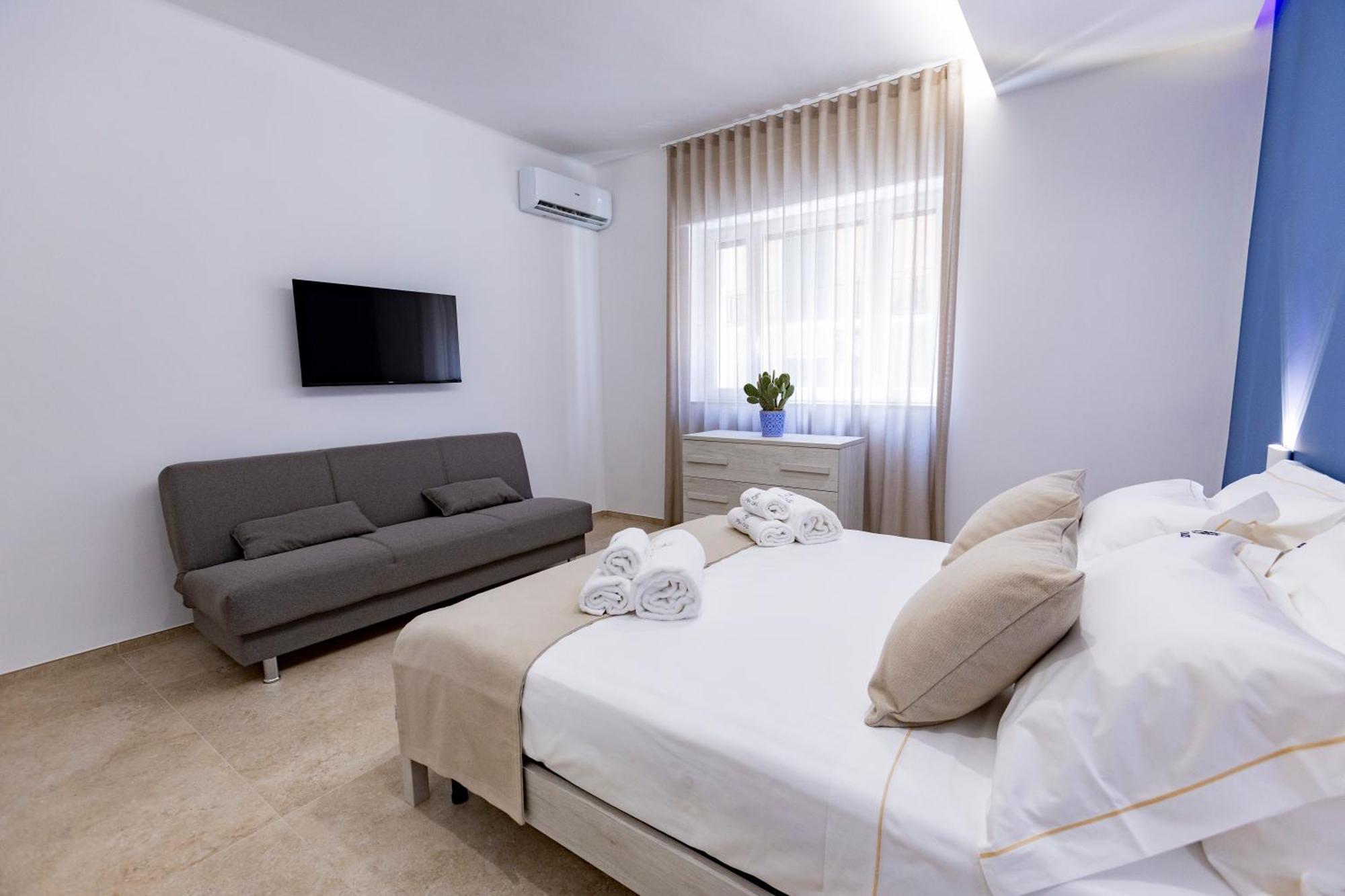 Urban Oasis Hotel Bari Bagian luar foto